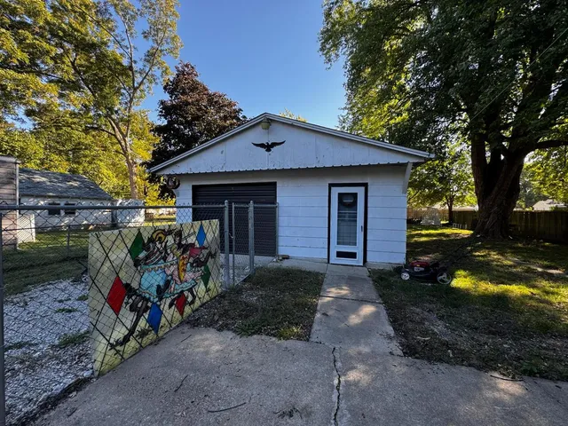 $54,900 | 712 Cherry Street, Pana, IL 62557
