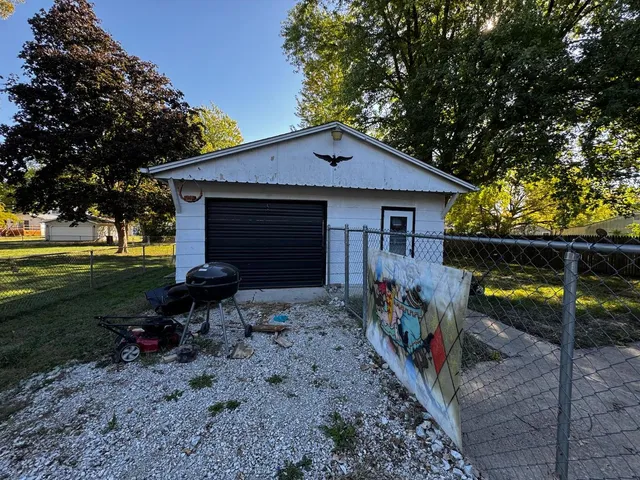 $54,900 | 712 Cherry Street, Pana, IL 62557