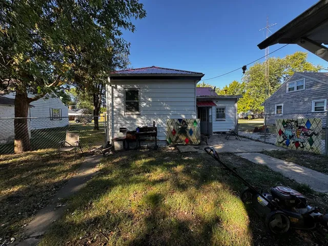 $54,900 | 712 Cherry Street, Pana, IL 62557