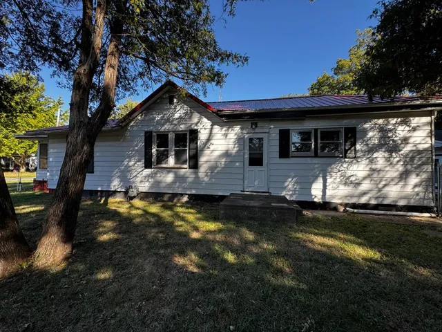 $54,900 | 712 Cherry Street, Pana, IL 62557