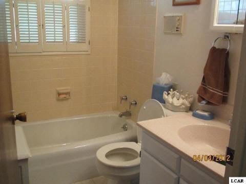 2696 Spielman Road Adrian, MI 49221 - Photo 9 of 15 20088992-8.JPG
