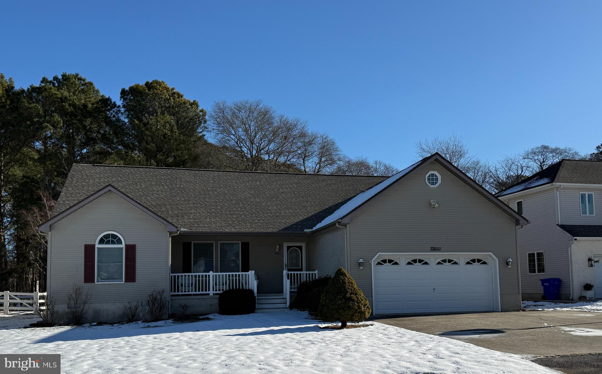 Welcome to 32651 East Riga!