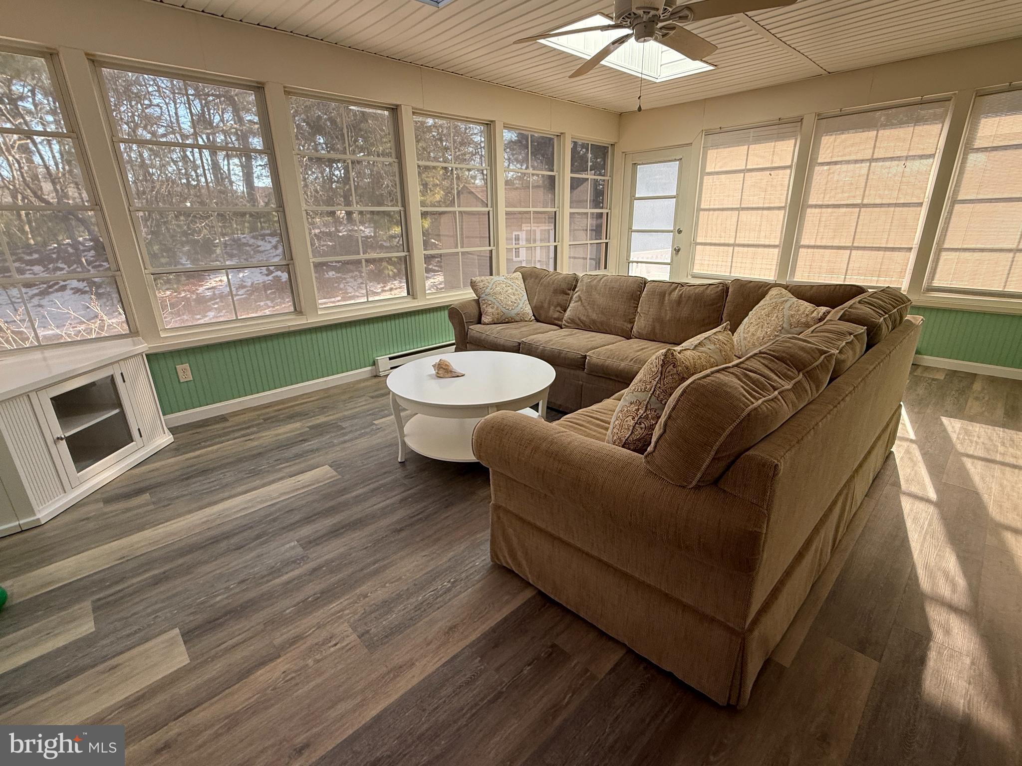 32651 East Riga Drive Ocean View, DE 19970 - Photo 18 of 36 Sunroom