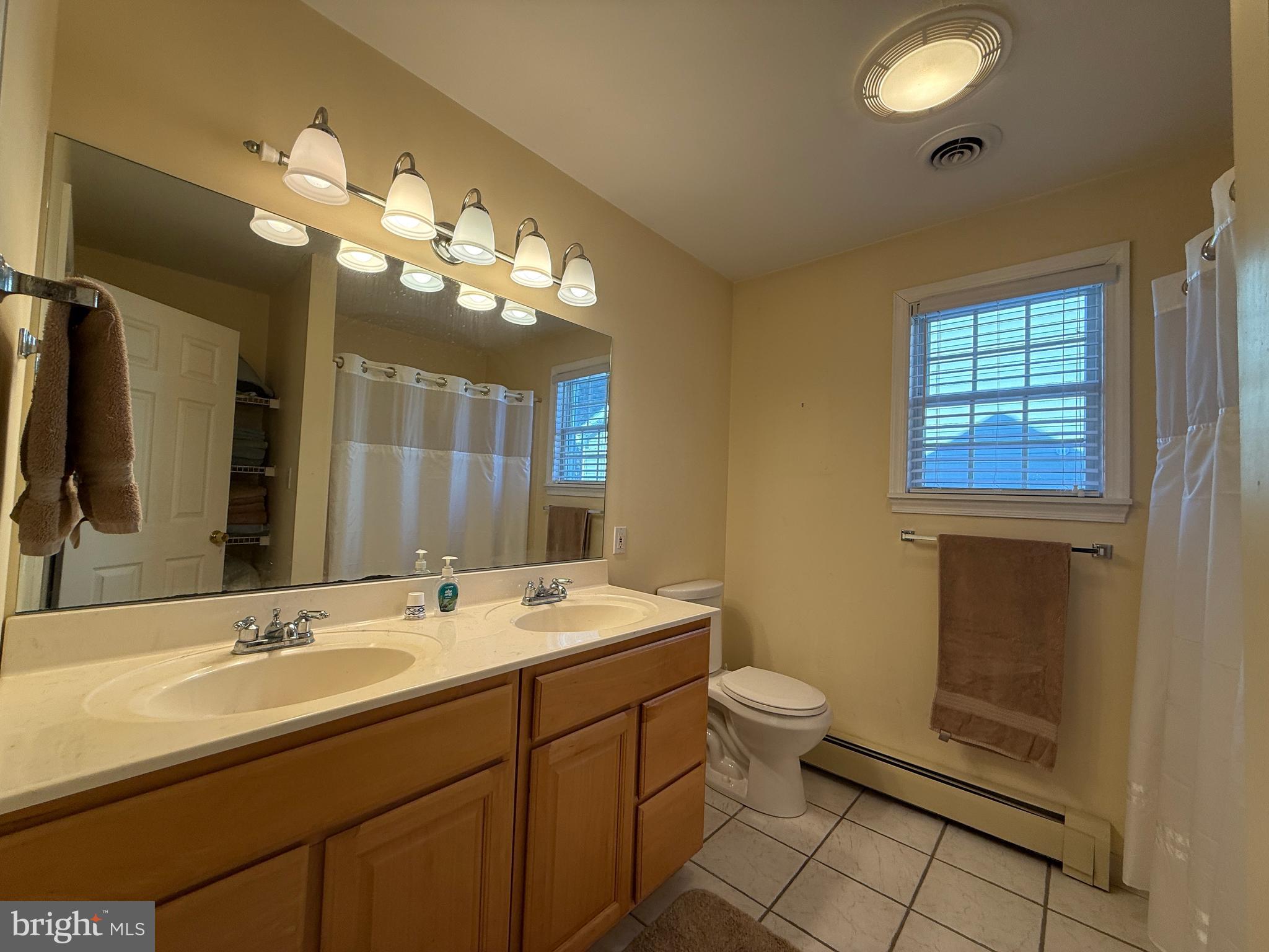 32651 East Riga Drive Ocean View, DE 19970 - Photo 31 of 36 Bath