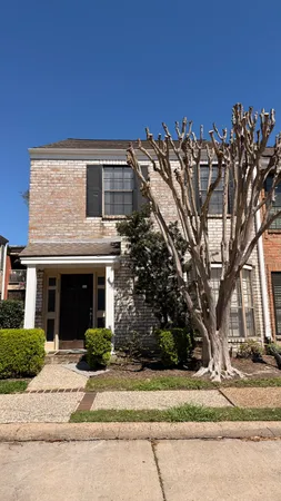 $2,095 | 712 Augusta Drive, Unit 712, Houston, TX 77057