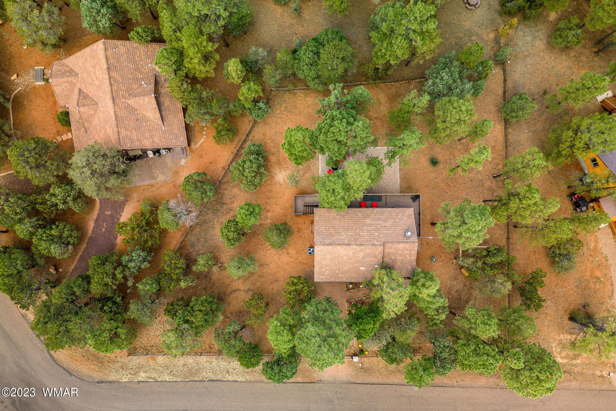 2276 Lindberg Road Overgaard, AZ 85933 - Photo 29 of 34 an aerial view of a house with a yard