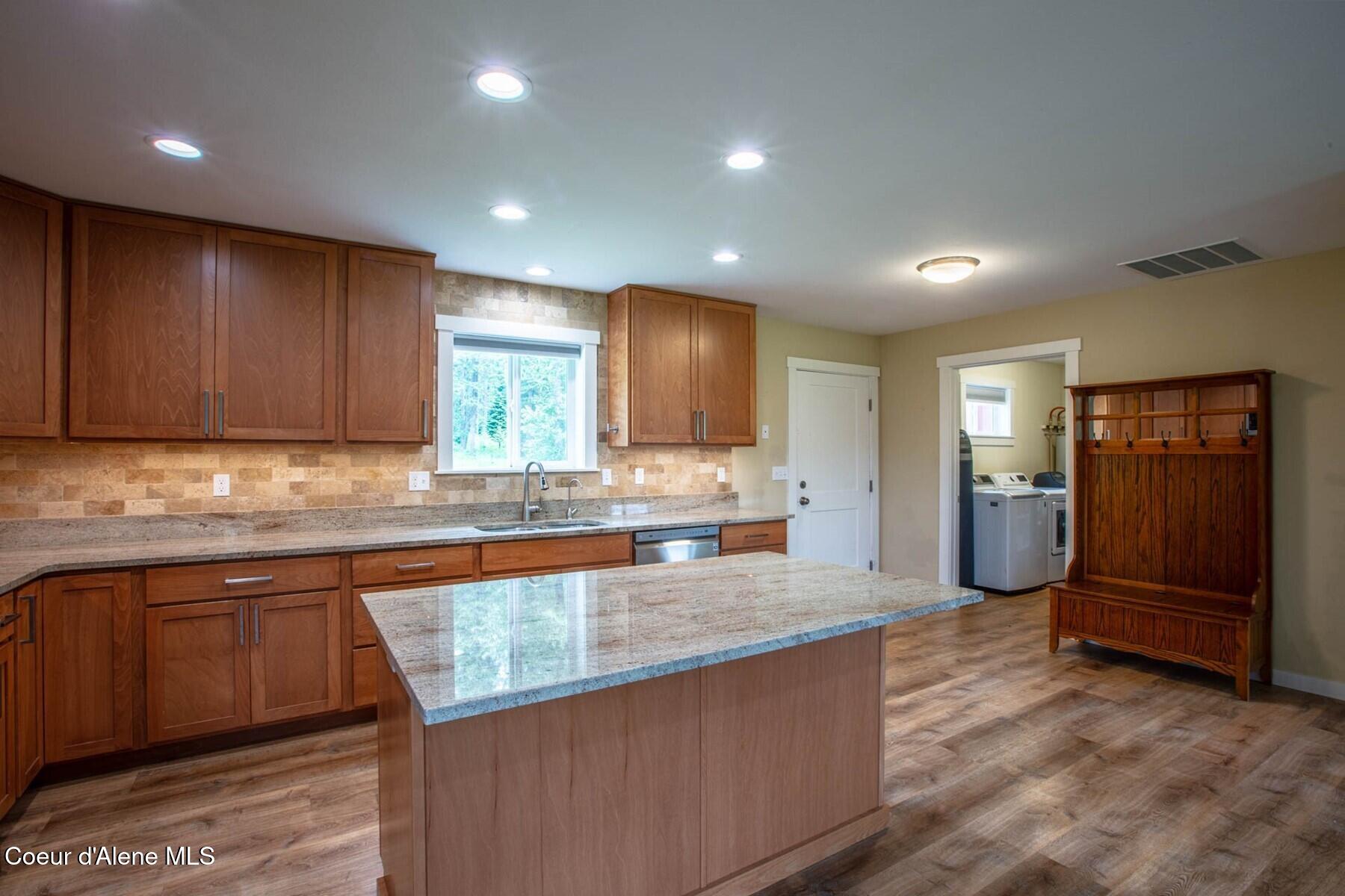 1923 Sagle Road Sagle, ID 83860 - Photo 8 of 42 Gorgeous Countertops