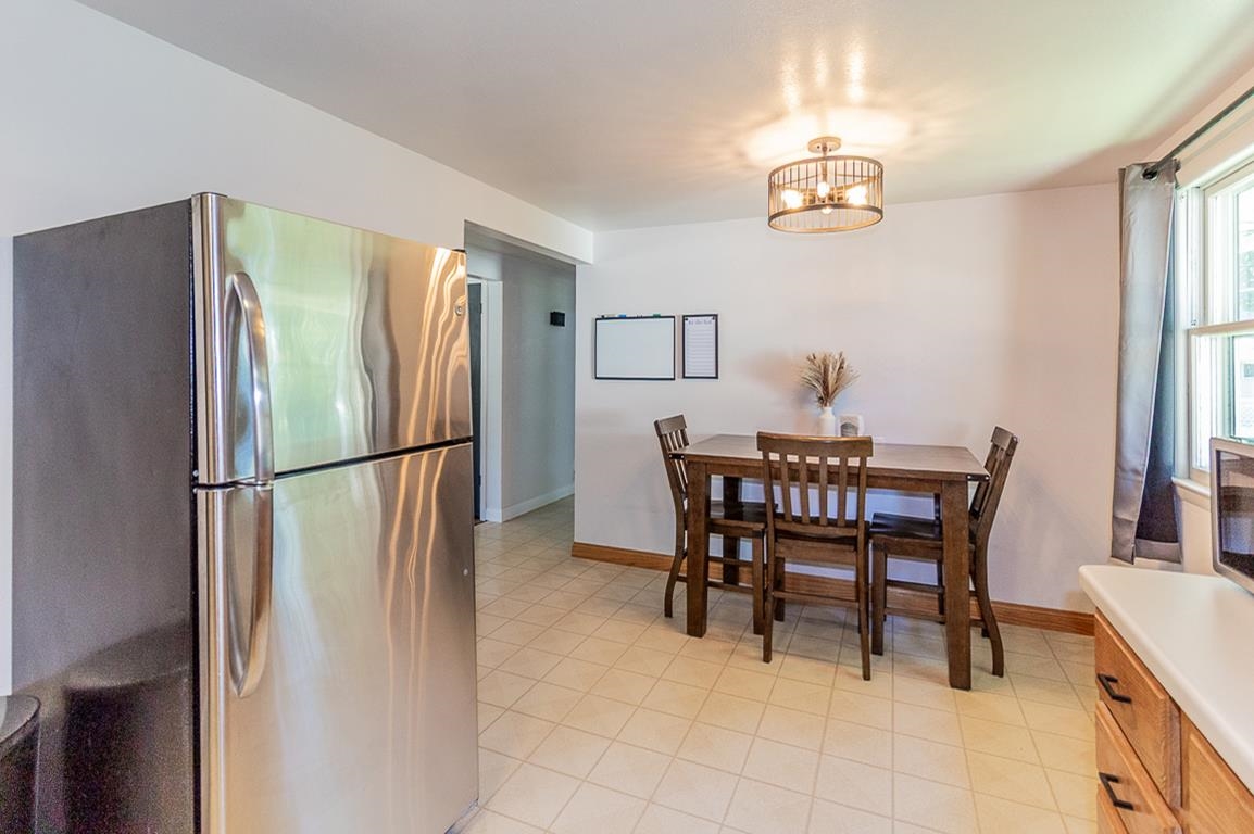 527 East Wilson Avenue Appleton, WI 54915 - Photo 8 of 35