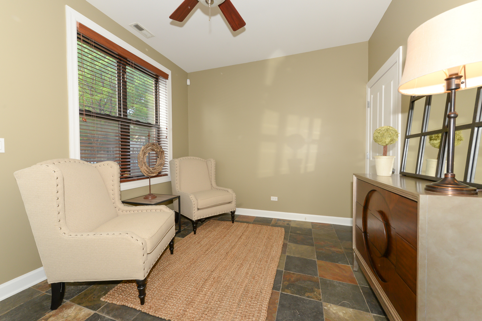 2808 West Dickens Avenue Chicago, IL 60647 - Photo 16 of 28