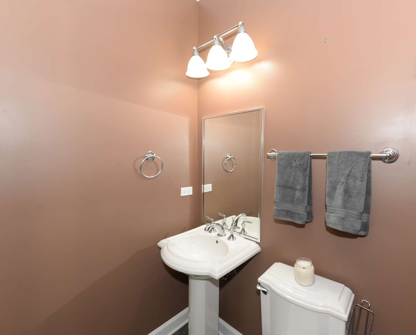2808 West Dickens Avenue Chicago, IL 60647 - Photo 23 of 28