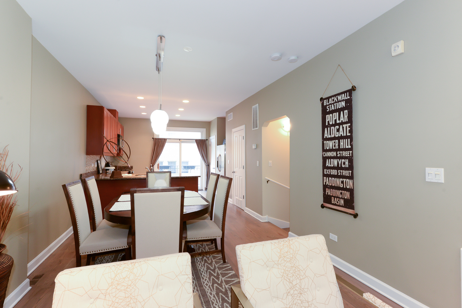 2808 West Dickens Avenue Chicago, IL 60647 - Photo 9 of 28