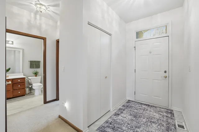 $305,000 | 20934 West Spruce Lane, Plainfield, IL 60544