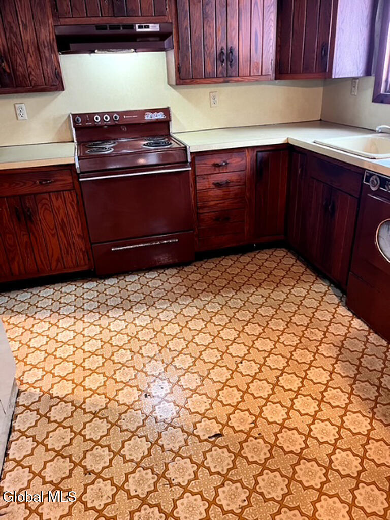 41 Hanneford Road Queensbury, NY 12804 - Photo 24 of 53 5219146295933488431