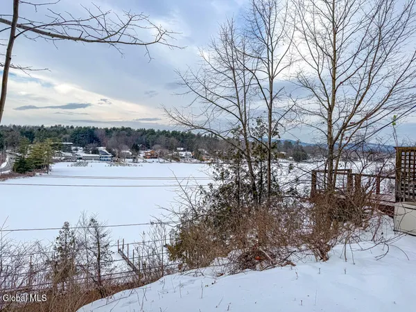 $959,000 | 41 Hanneford Road, Queensbury, NY 12804