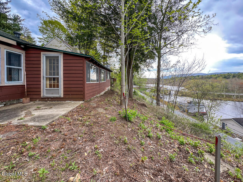 41 Hanneford Road Queensbury, NY 12804 - Photo 5 of 53 IMG_7249