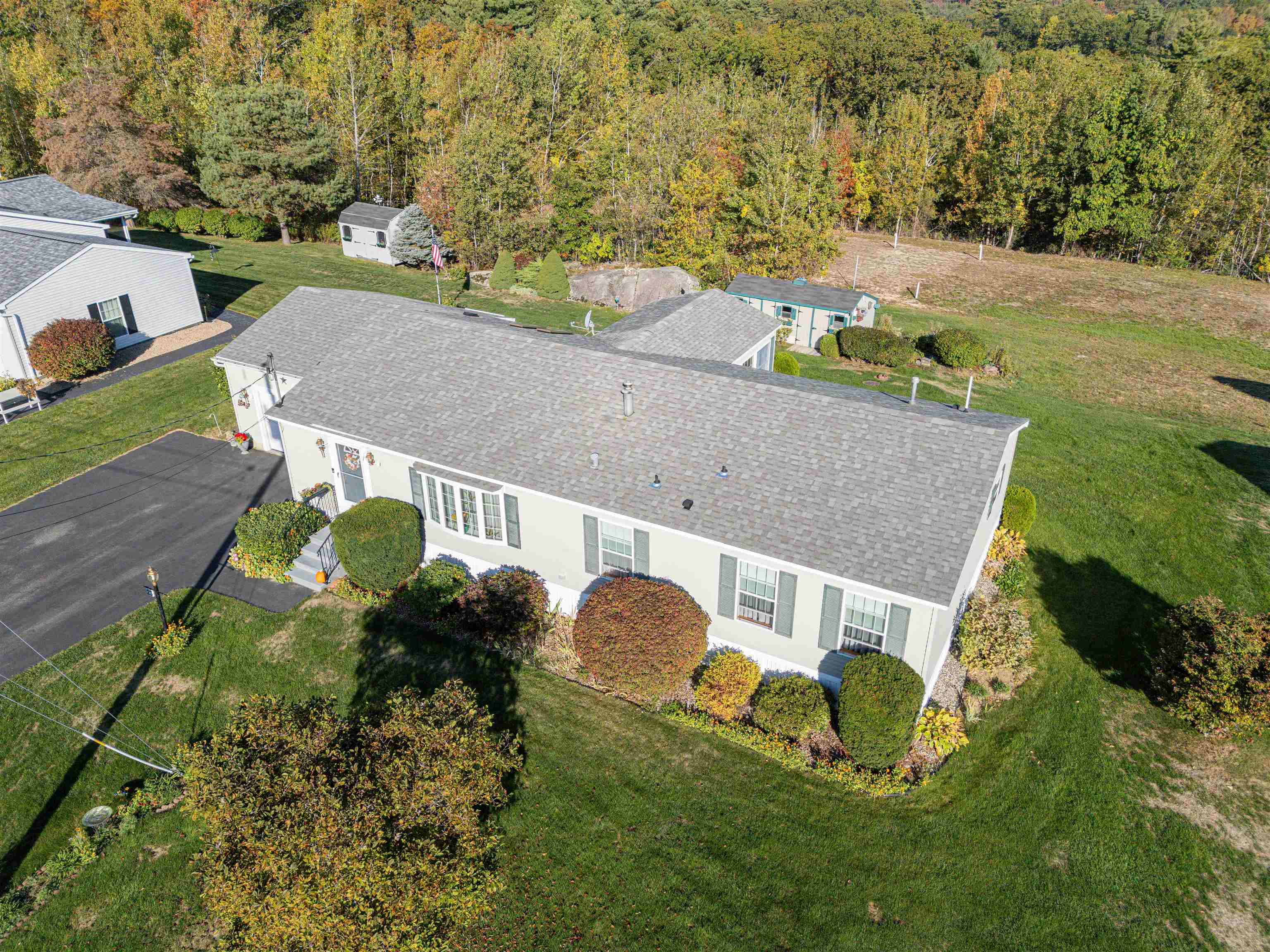 23 Stonegate Lane Hampstead, NH 03841 - Photo 2 of 37 Gallery Image 2