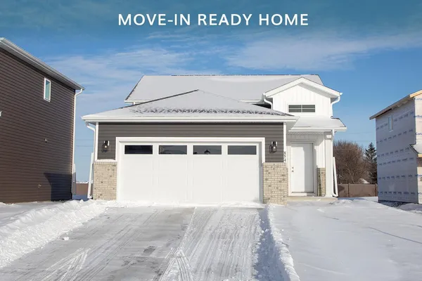 $331,371 | 854 1st Avenue North, Horace, ND 58047