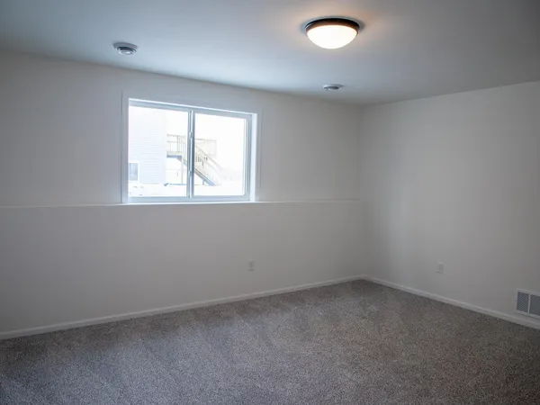 $331,371 | 854 1st Avenue North, Horace, ND 58047