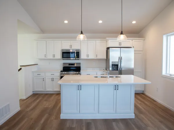 $331,371 | 854 1st Avenue North, Horace, ND 58047