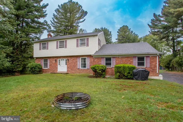 $3,900 | 415 New Road, Southampton, PA 18966