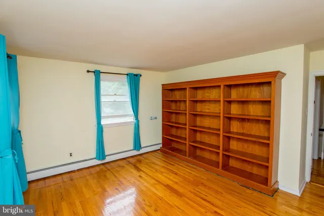 $3,900 | 415 New Road, Southampton, PA 18966