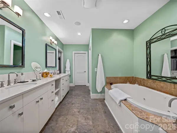 $1,575,000 | 22 Foxbridge Way, Arden, NC 28704