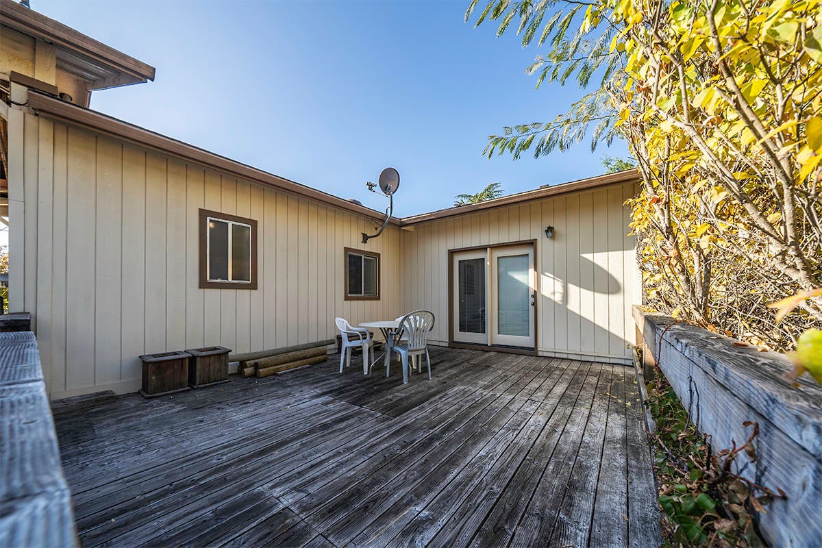 2884 Sylvia Road Central Point, OR 97502 - Photo 15 of 25 15