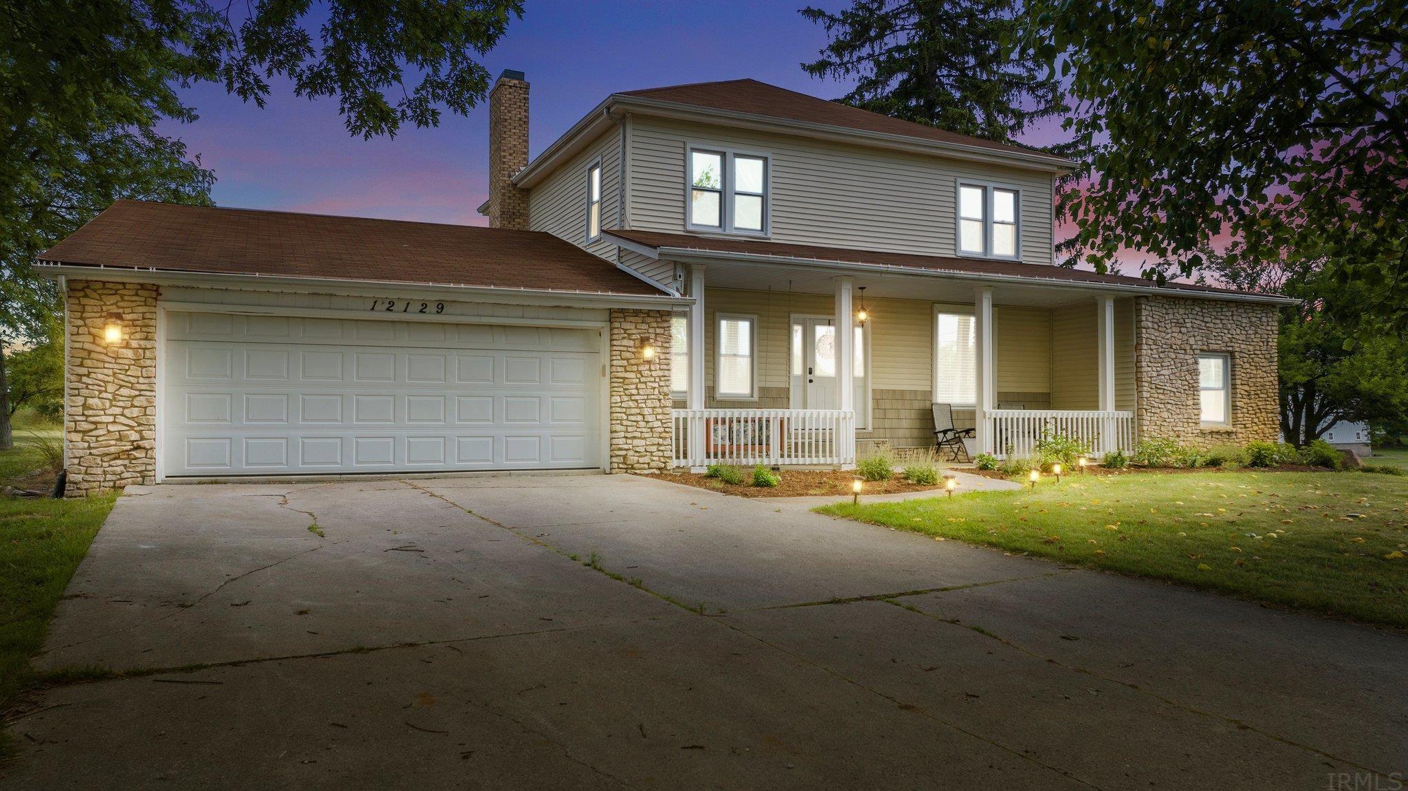 12129 Leo Road Fort Wayne, IN 46845 - Photo 2 of 36