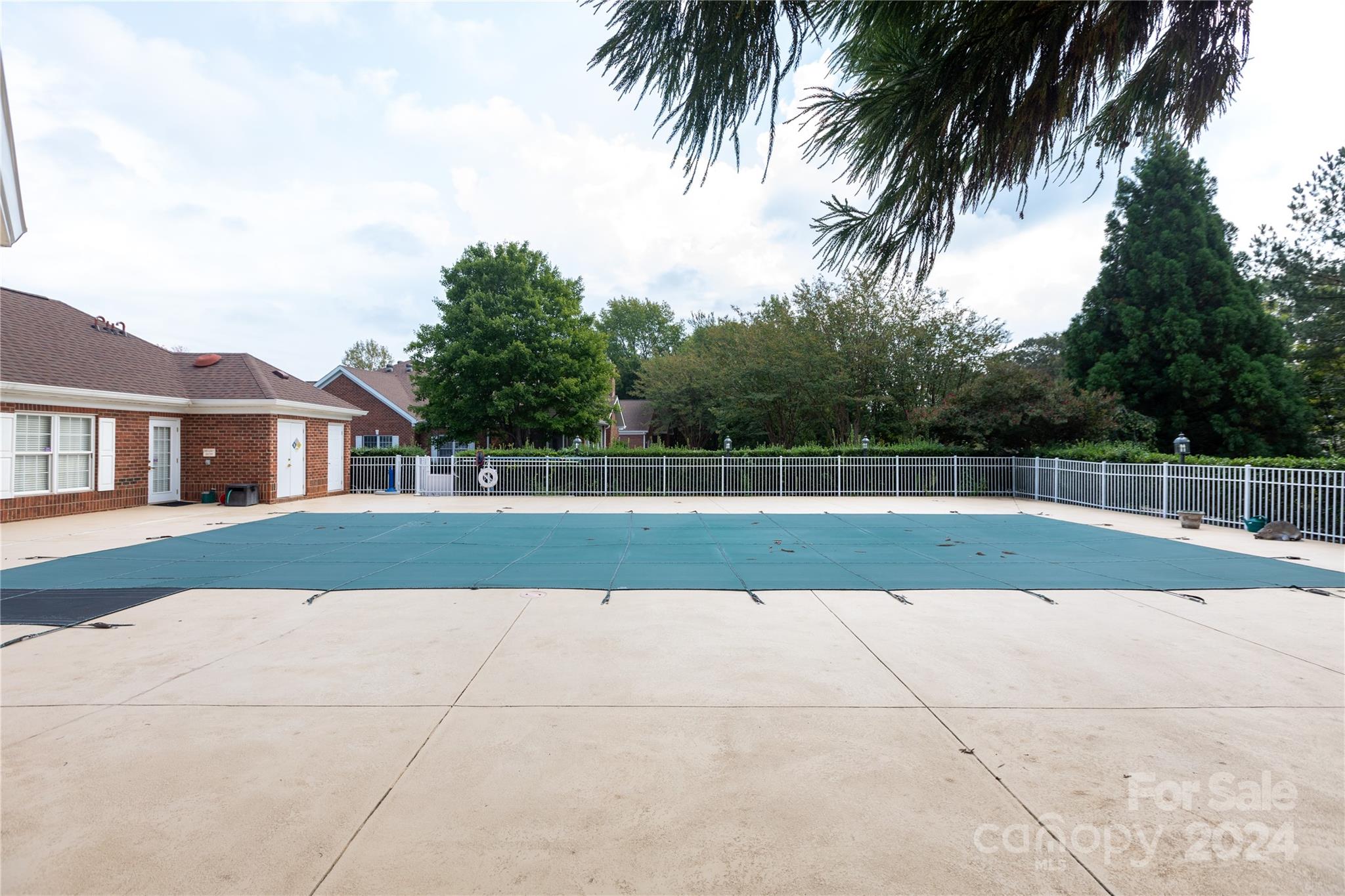 8368 Windsor Ridge Drive Charlotte, NC 28277 - Photo 27 of 28 a view of garden with palm trees