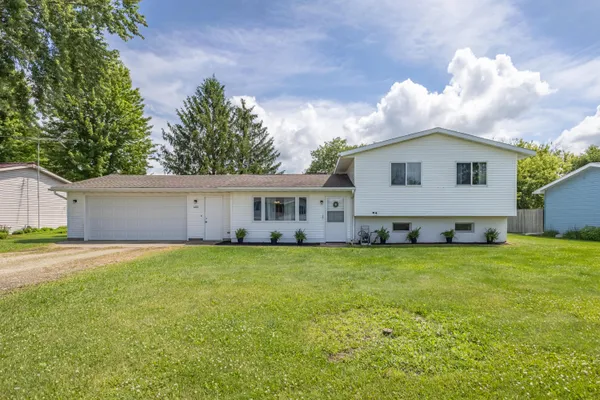 $275,000 | 403 Mourning Dove Street, Rockland, WI 54653