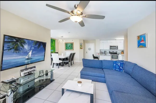 $3,800 | 19999 East Country Club Drive, Unit 1202, Aventura, FL 33180