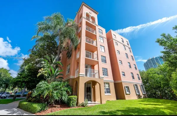 $3,800 | 19999 East Country Club Drive, Unit 1202, Aventura, FL 33180