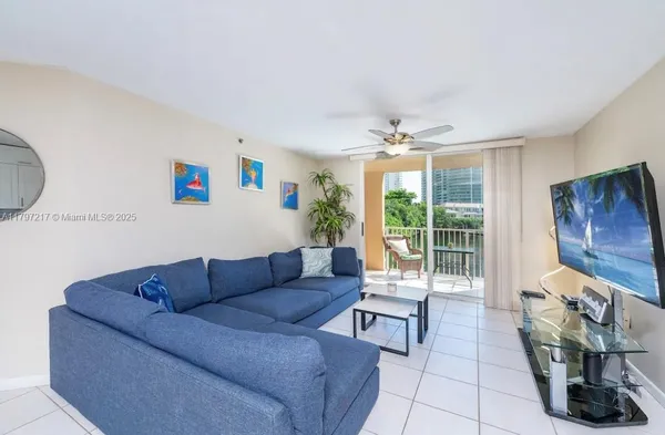 $3,800 | 19999 East Country Club Drive, Unit 1202, Aventura, FL 33180