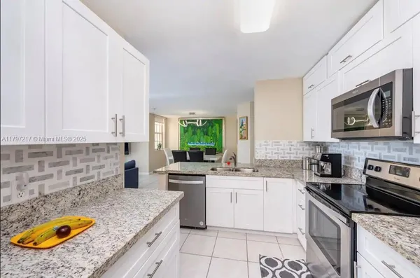 $3,800 | 19999 East Country Club Drive, Unit 1202, Aventura, FL 33180