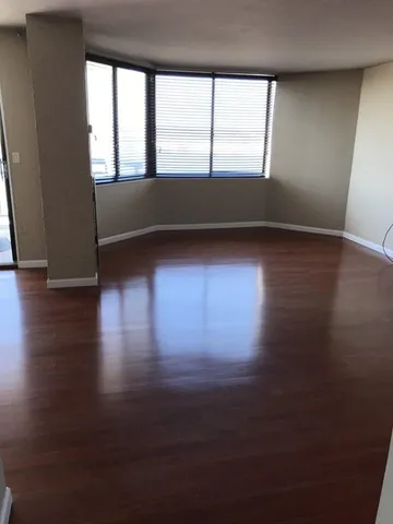 $2,175 | 1040 Harmon Cove Tower, Secaucus, NJ 07094