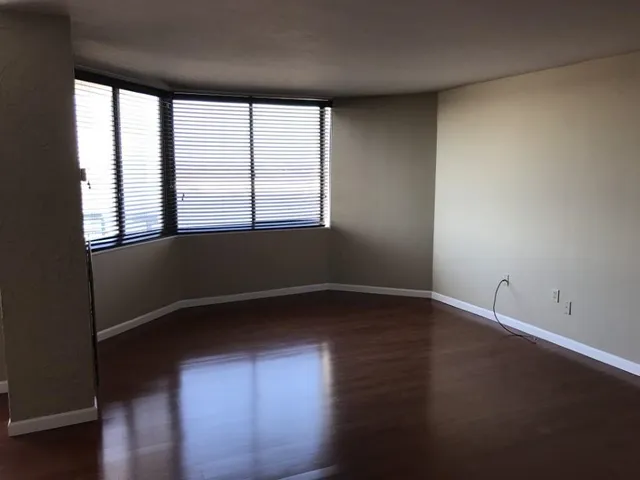 $2,175 | 1040 Harmon Cove Tower, Secaucus, NJ 07094