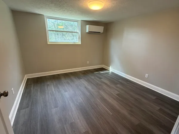 $1,280 | 4454 University Drive, Ooltewah, TN 37363