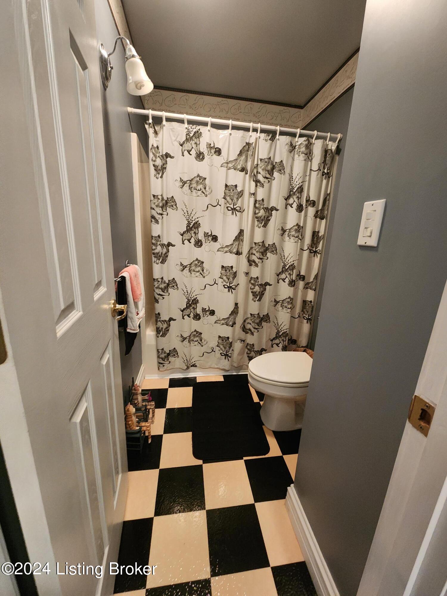 4518 High Plains Road Vine Grove, KY 40175 - Photo 12 of 66 20230526_130731
