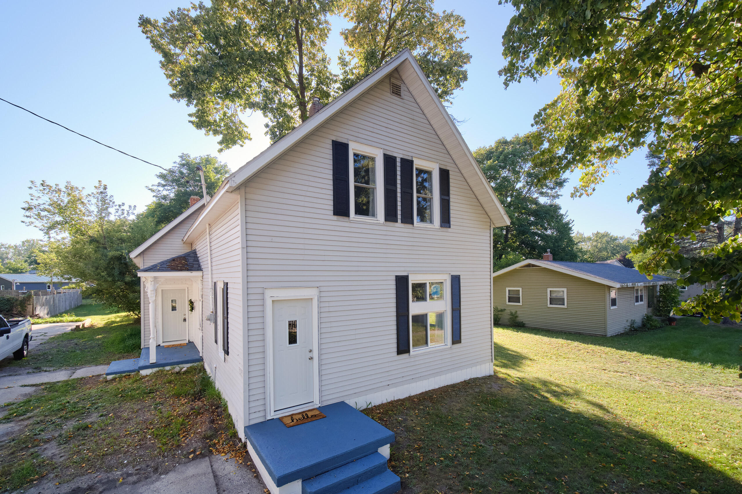 2304 Filer City Road Manistee, MI 49660 - Photo 1 of 34 Front of Home