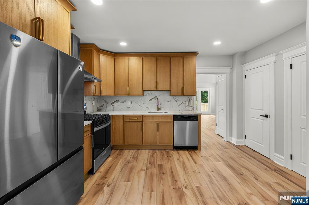 140 Walker Road West Orange, NJ 07052 - Photo 6 of 39