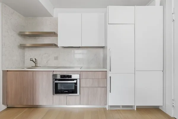 $570,000 | 21 Beacon Street, Unit 11L, Boston, MA 02108