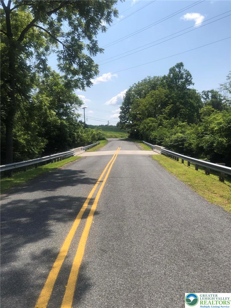 460 North Chestnut Street Bath, PA 18014 - Photo 9 of 11