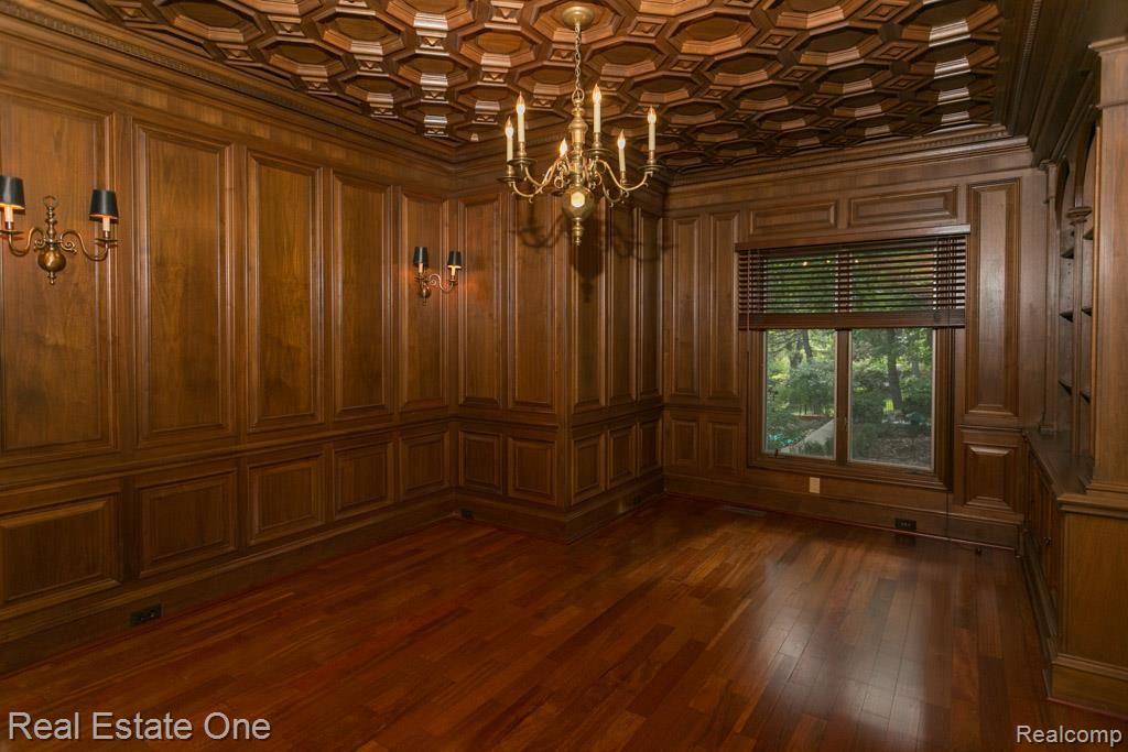 5941 Southgate Road Rochester, MI 48306 - Photo 12 of 72 5941SouthgateRd-10.jpg