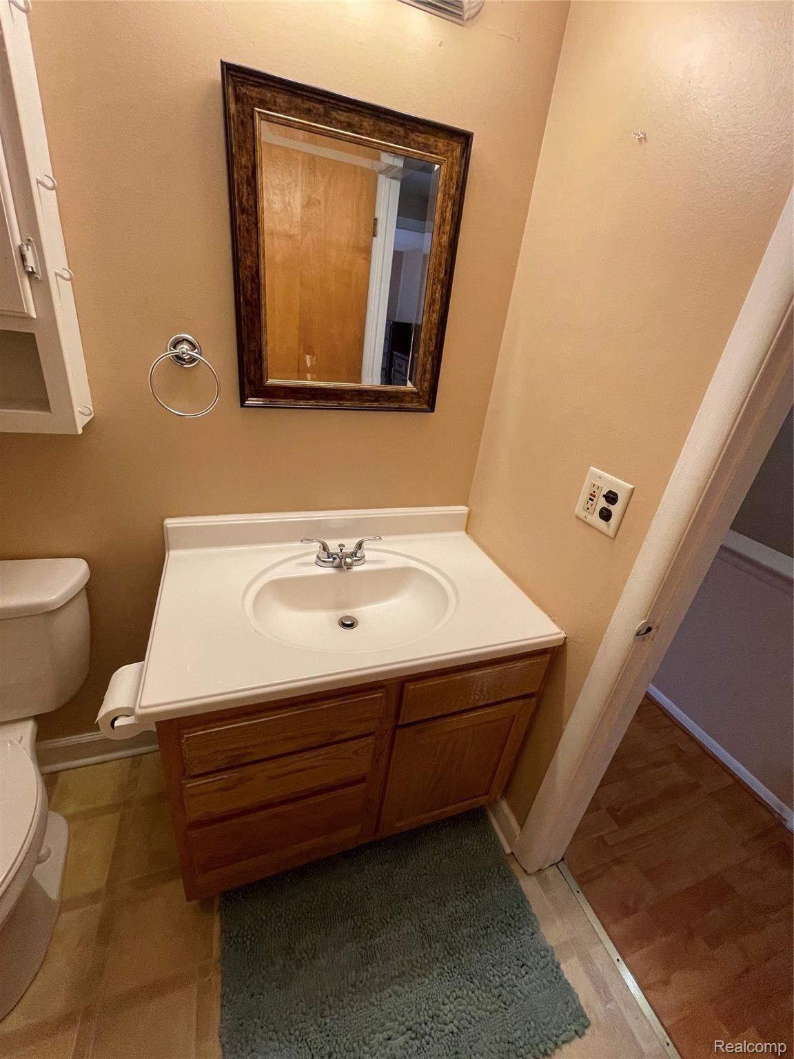 4310 15 Mile Road Sterling Heights, MI 48310 - Photo 16 of 49 CD1FF62E-DF49-4FB5-B91F-F46F27AA444C.jpeg