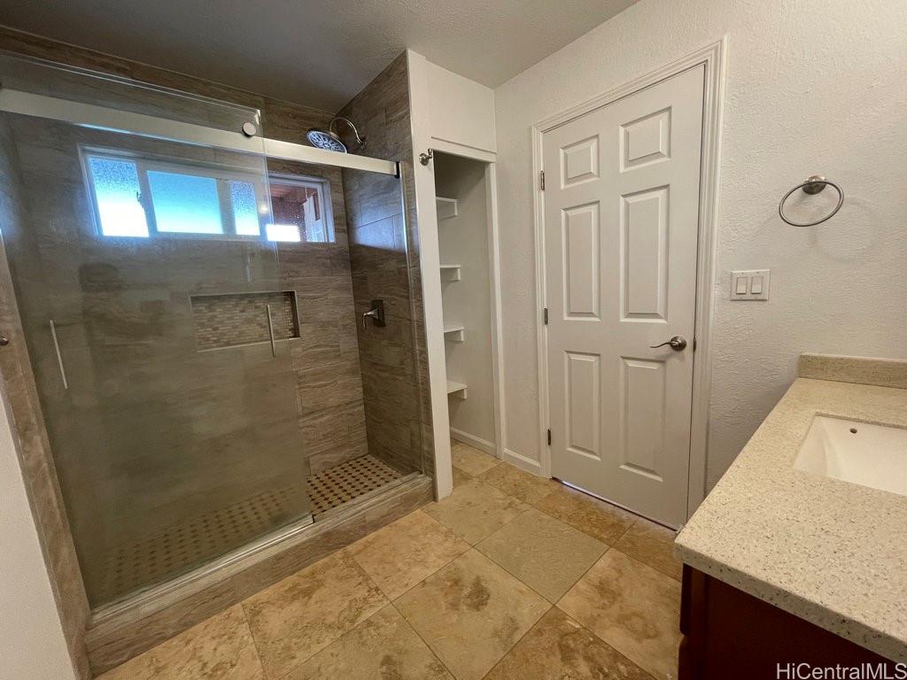 1101 Kaluanui Road, Unit B Honolulu, HI 96825 - Photo 12 of 17