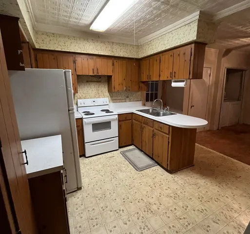 $139,000 | 428 Coventry Street, Newport, VT 05855