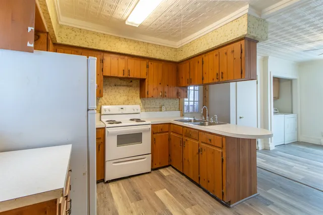 $150,000 | 428 Coventry Street, Newport, VT 05855