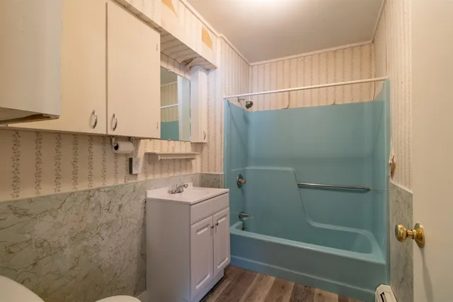 $150,000 | 428 Coventry Street, Newport, VT 05855