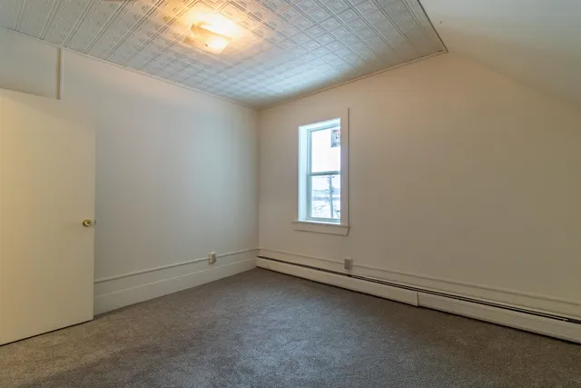 $150,000 | 428 Coventry Street, Newport, VT 05855