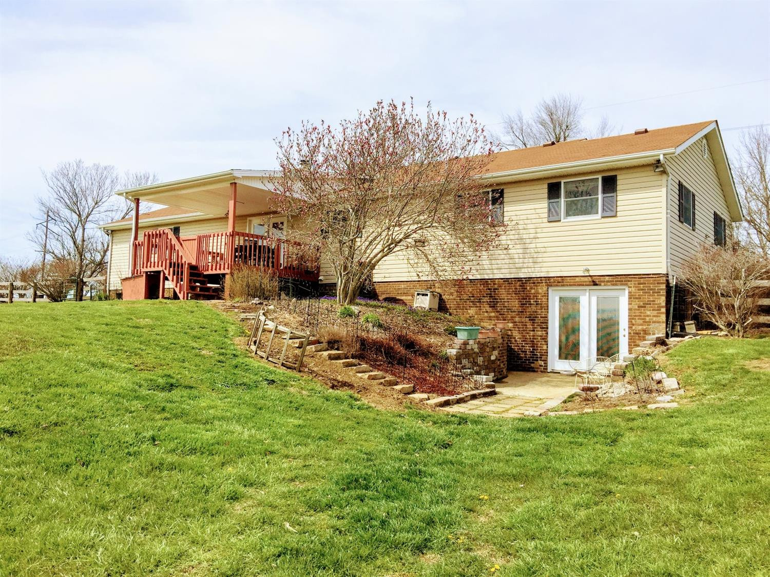 1895 Fork Church Road Lancaster, KY 40444 - Photo 43 of 50 Covered Rear Deck & Walk-out Basemen